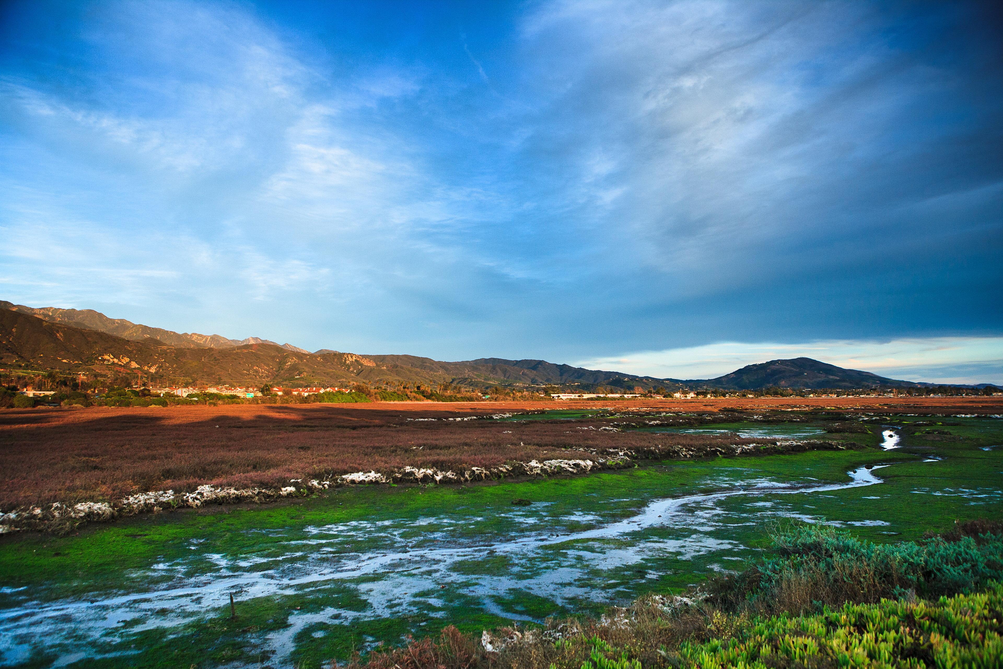 Holiday Inn Express & Suites Carpinteria By Ihg Bagian luar foto