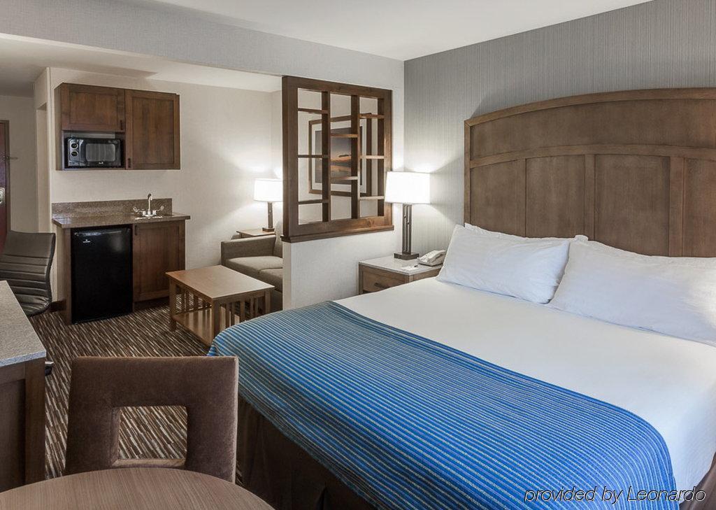 Holiday Inn Express & Suites Carpinteria By Ihg Bagian luar foto